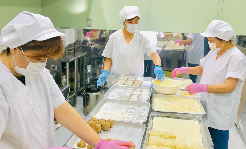 ジビエ加工食品OEM 当社ではジビエ肉を活用した「そうざい食品」並びに「冷凍食品」の委託製造を承っております。